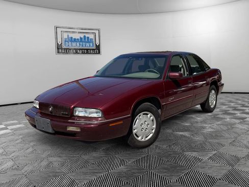 Used 1996 Buick Regal Custom FWD image 2