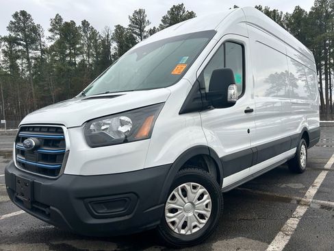 Used 2022 Ford E-Transit 148 High Roof Extended image 2