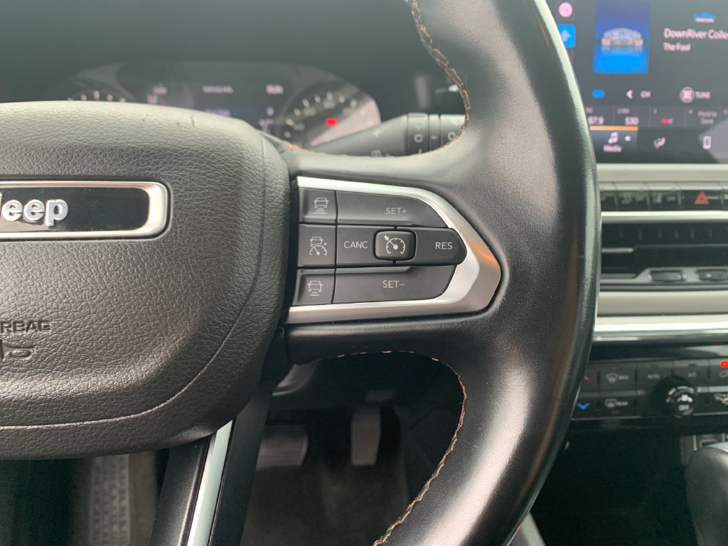 Used 2022 Jeep Compass Limited AWD/4WD image 28