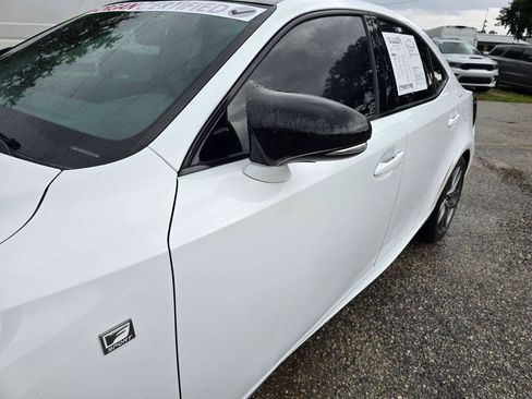 Used 2017 Lexus IS 200t RWD image 10