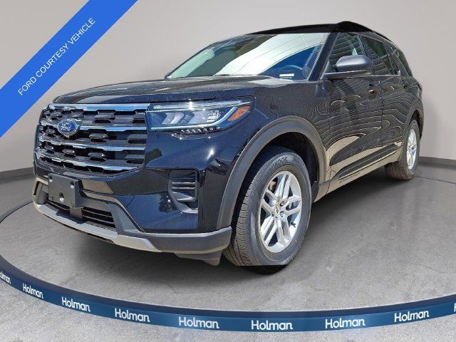 Used 2026 Ford Explorer Active AWD/4WD image 1