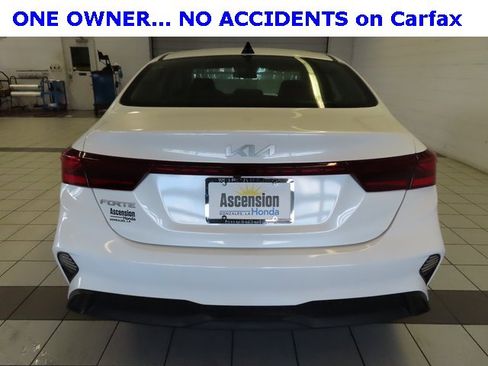 Used 2024 Kia Forte LXS image 12