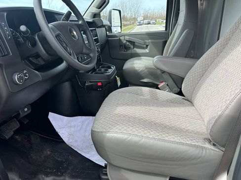 New 2026 Chevrolet Express 4500 w/ Power Convenience Package RWD image 16