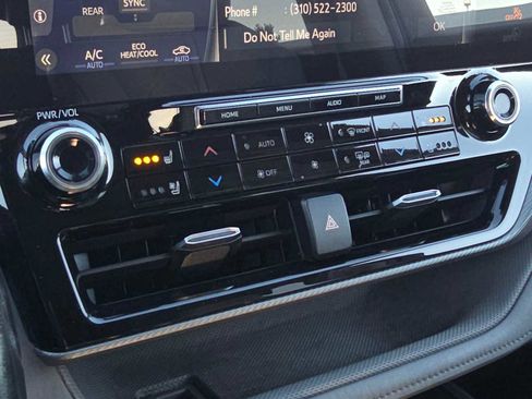 Used 2021 Toyota Highlander Platinum AWD/4WD image 29