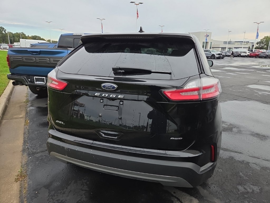 Certified 2024 Ford Edge SEL w/ Convenience Package AWD/4WD image 6