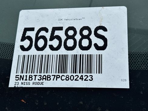 Used 2023 Nissan Rogue S AWD/4WD image 2
