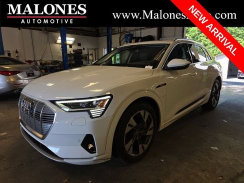 Used 2022 Audi e-tron Premium AWD/4WD image 1
