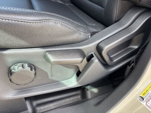 New 2025 Ford Bronco Badlands image 18