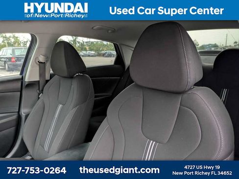 Certified 2024 Hyundai Elantra SEL FWD image 7