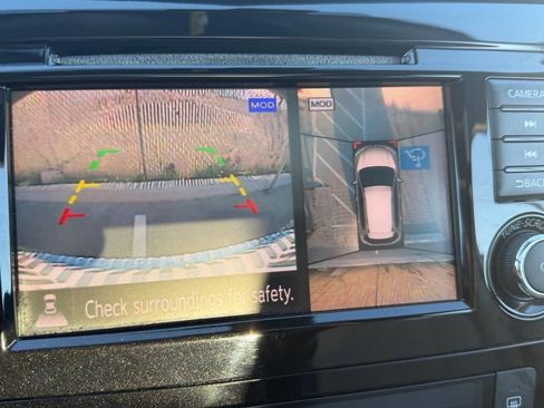 Used 2020 Nissan Rogue SL w/ Premium Package image 29