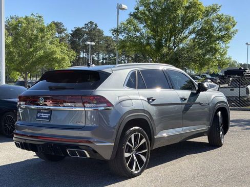 Used 2024 Volkswagen Atlas Cross Sport SEL Premium R-Line AWD/4WD image 28