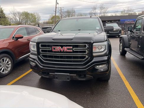 Used 2019 GMC Sierra 1500 Limited w/ Elevation Edition image 2
