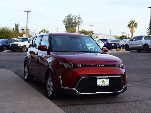 Used 2024 Kia Soul LX w/ Option Group 015 image 12