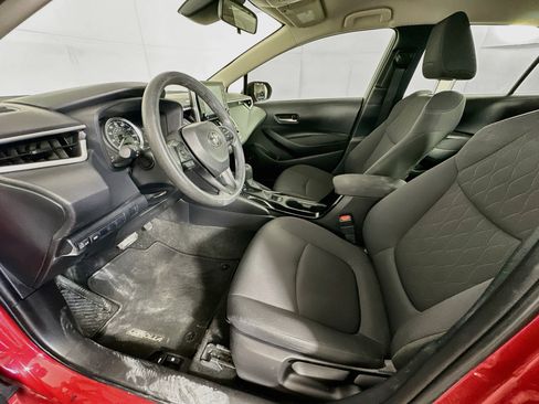 Used 2021 Toyota Corolla LE FWD image 13