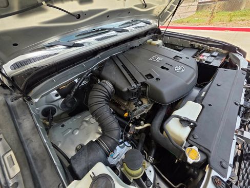 Used 2007 Toyota FJ Cruiser 2WD image 24