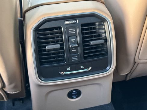 New 2026 Porsche Macan S image 14