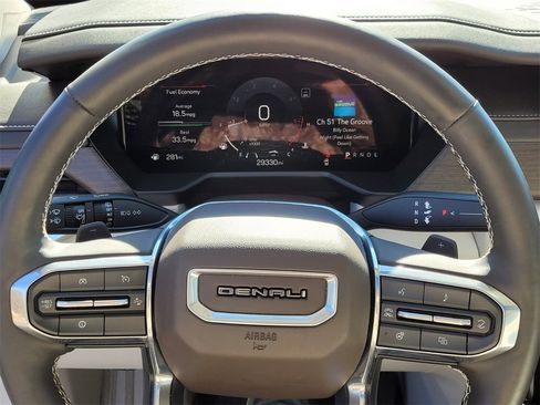 Used 2024 GMC Acadia Denali image 27