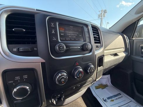 Used 2016 RAM 2500 SLT AWD/4WD image 19
