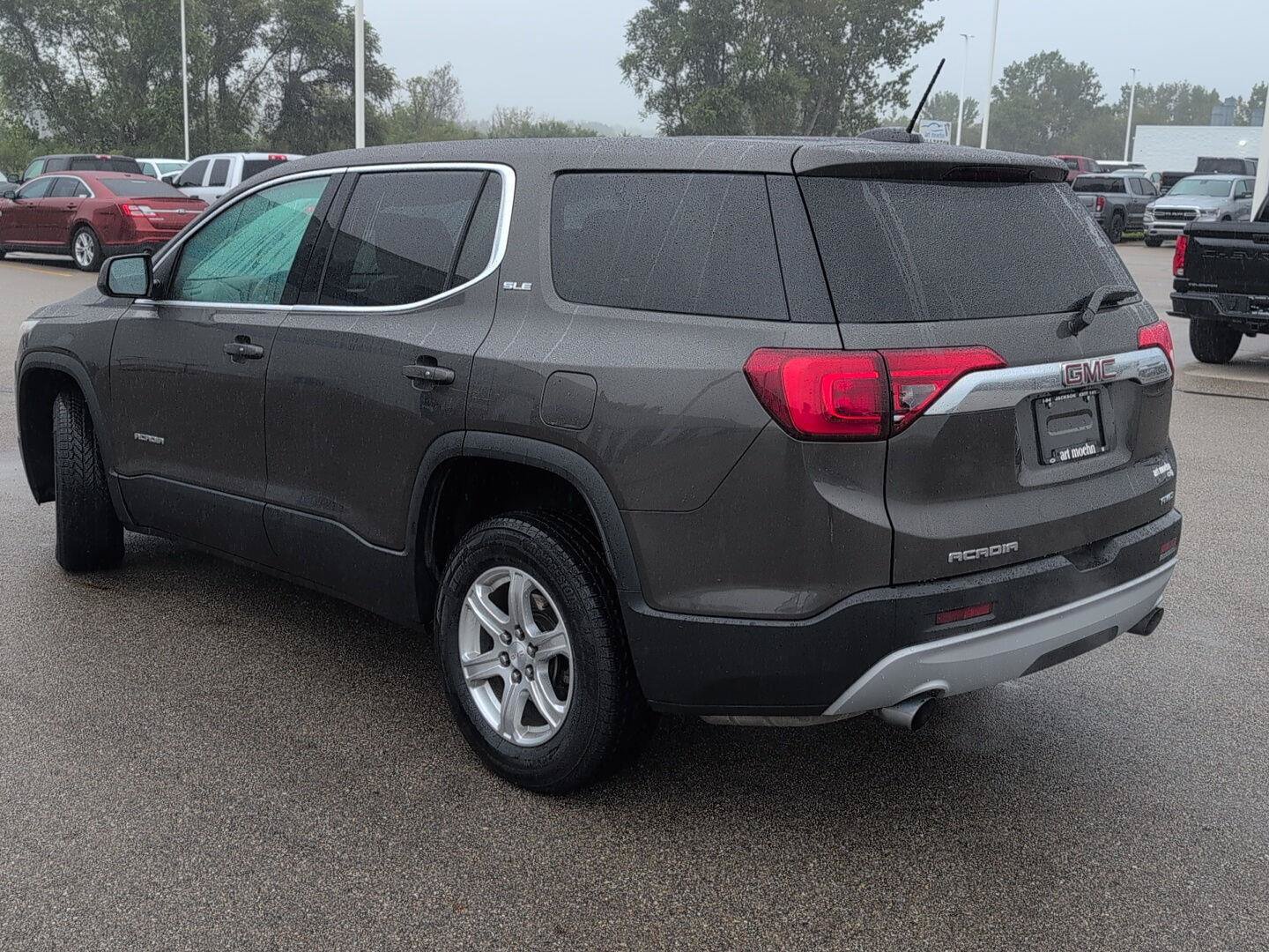 Used 2019 GMC Acadia SLE AWD/4WD image 3