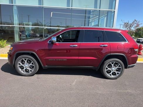 Used 2019 Jeep Grand Cherokee Limited AWD/4WD image 23