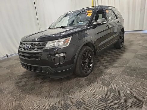 Used 2019 Ford Explorer XLT w/ XLT Sport Appearance Package AWD/4WD image 1