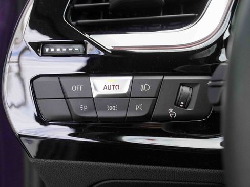 Certified 2025 BMW Z4 M40i w/ Premium Package image 17