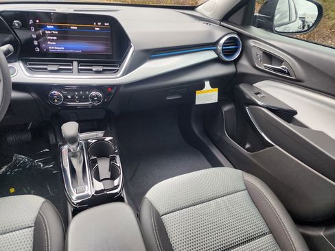 New 2026 Chevrolet Trax LT image 19