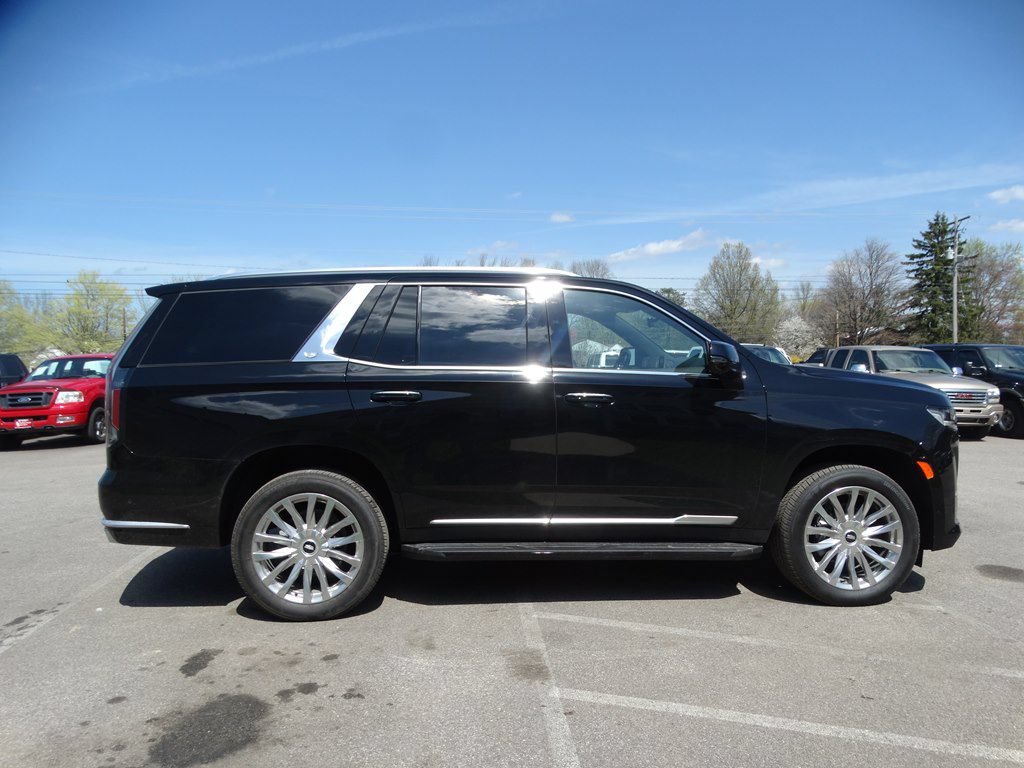 Used 2021 Cadillac Escalade Premium Luxury AWD/4WD image 5