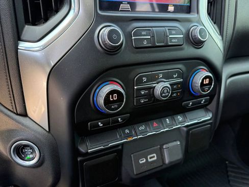 Used 2021 Chevrolet Silverado 1500 RST AWD/4WD image 21