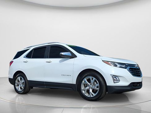 Used 2020 Chevrolet Equinox Premier FWD image 3