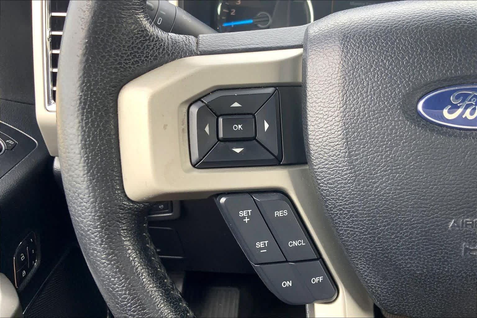 Used 2015 Ford F150 Lariat AWD/4WD image 23