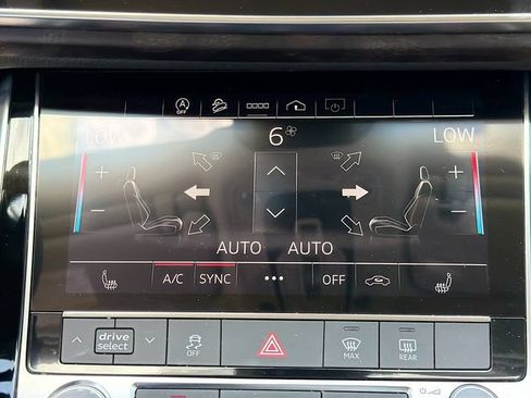 Used 2025 Audi Q7 2.0T Premium w/ Convenience Package AWD/4WD image 35