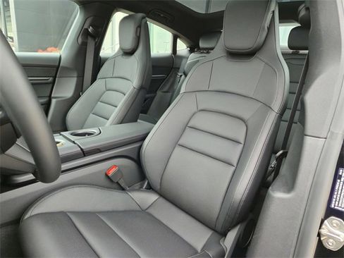 New 2025 Porsche Taycan image 5
