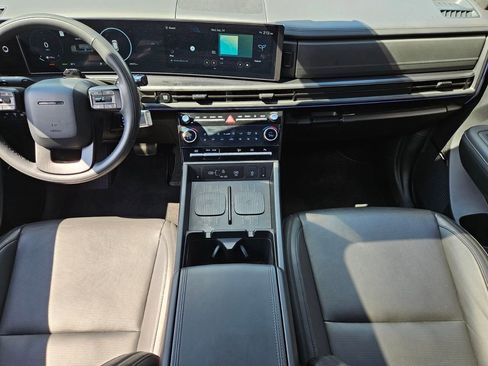 Used 2025 Hyundai Santa Fe Calligraphy image 9