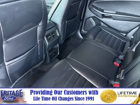 Used 2024 Ford Edge SEL AWD/4WD image 12