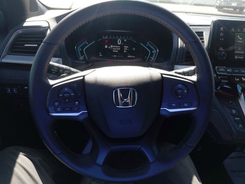 Used 2023 Honda Odyssey Sport image 36