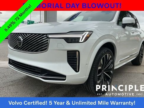 Certified 2025 Volvo XC90 B6 Plus AWD/4WD image 5