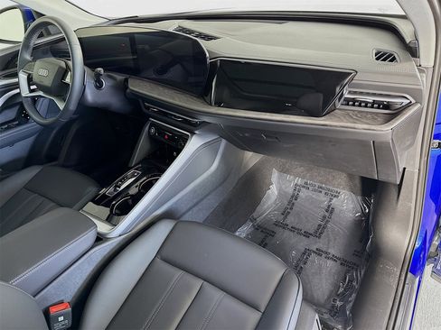 New 2025 Audi Q5 Premium Plus image 30