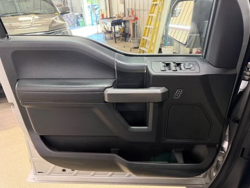 Certified 2019 Ford F150 XLT w/ Equipment Group 302A Luxury AWD/4WD image 14