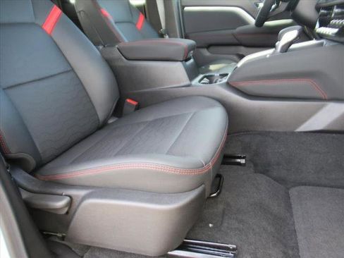 New 2026 Chevrolet Colorado Z71 w/ Technology Package image 11