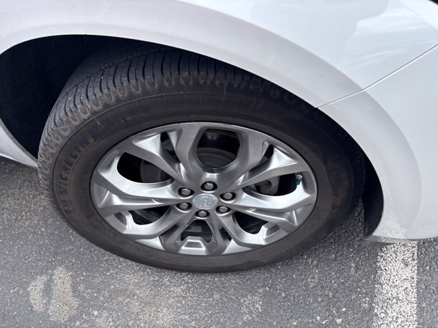 Used 2018 Buick Enclave Avenir w/ Avenir Technology Package AWD/4WD image 8