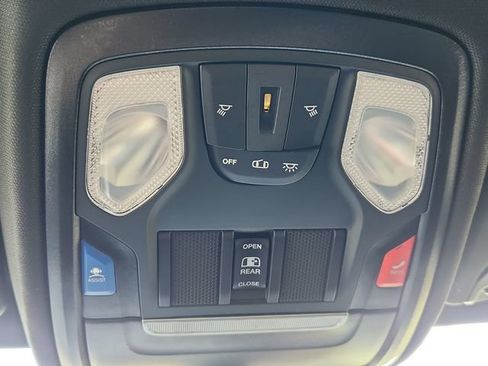 Used 2025 RAM 1500 Big Horn AWD/4WD image 46