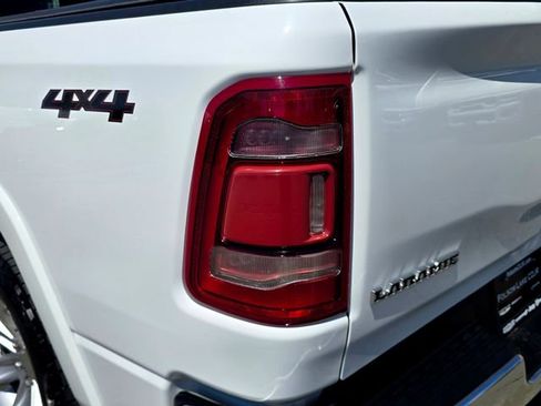Used 2022 RAM 1500 Laramie AWD/4WD image 32