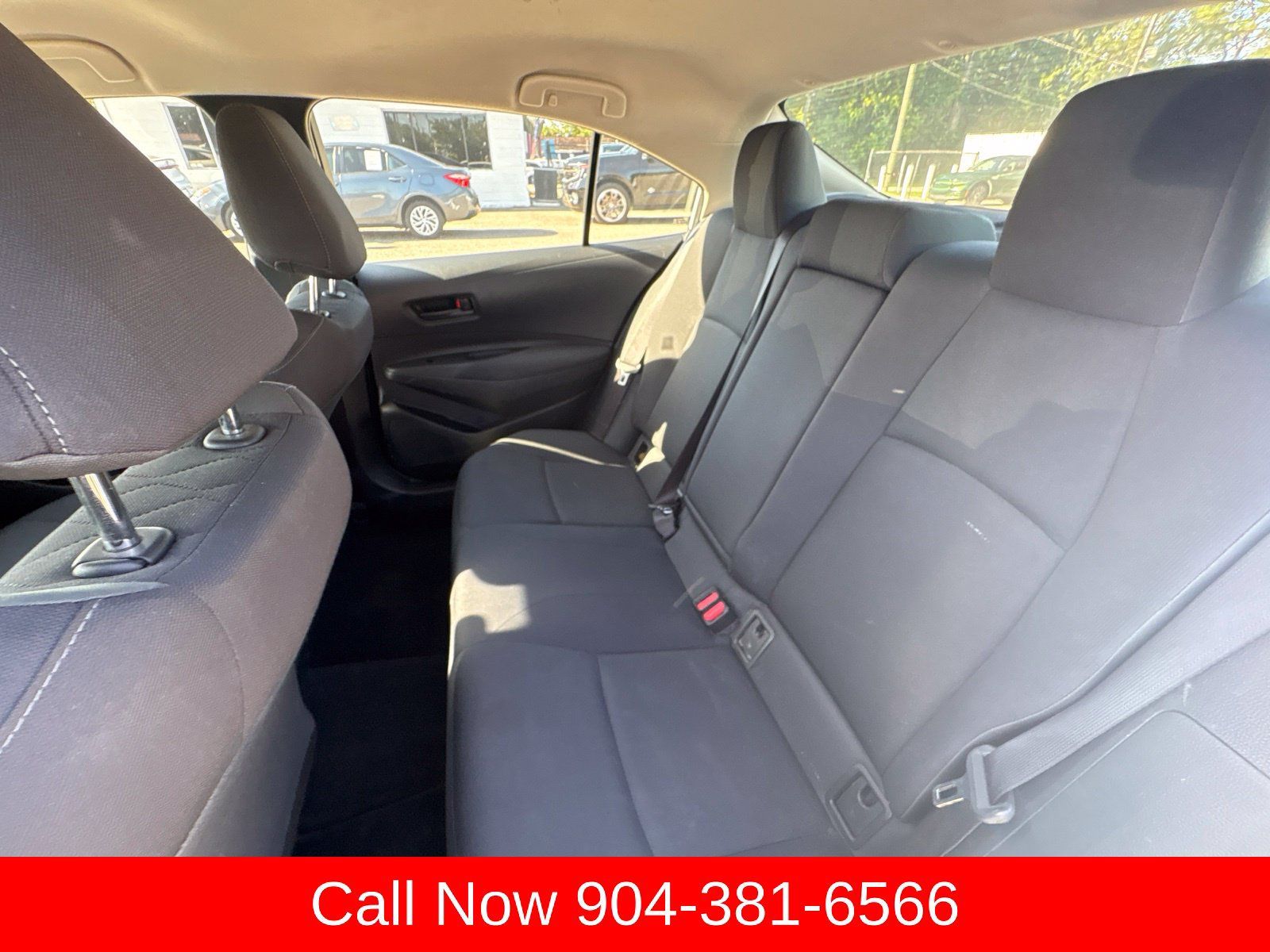 Used 2022 Toyota Corolla LE FWD image 19