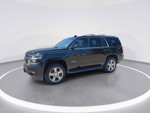 Used 2017 Chevrolet Tahoe LS w/ All-Season Package AWD/4WD image 4