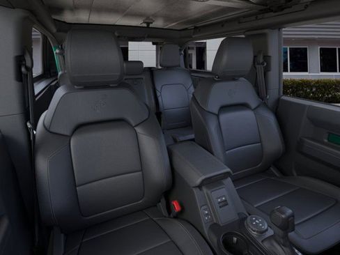 New 2025 Ford Bronco Badlands image 10