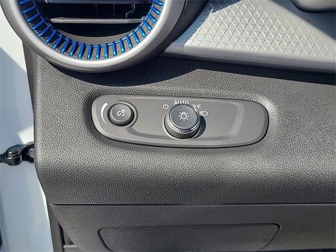 New 2026 Chevrolet Trax LS w/ LS Convenience Package image 24