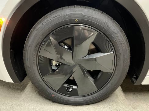 New 2026 Toyota Prius Plug-In Hybrid image 6