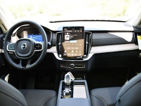 New 2026 Volvo XC90 B6 Plus w/ Protection Package Premier AWD/4WD image 19