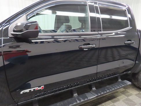 Used 2024 GMC Canyon AT4 w/ AT4 Premium Package image 39